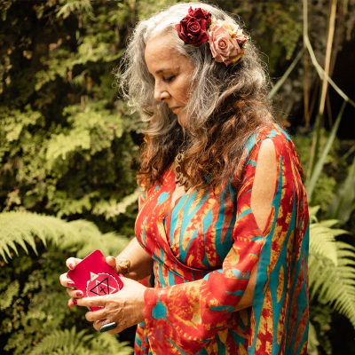 Aparecida Sauer - Curso Tarô Cigano